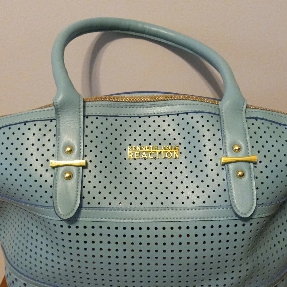 Kenneth Cole Reaction Multi Pocket Turquoise Pocketbook, PVC